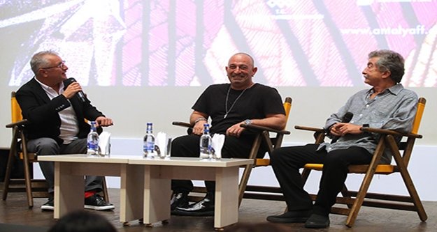 Antalya'da Cem Yılmaz izdihamı