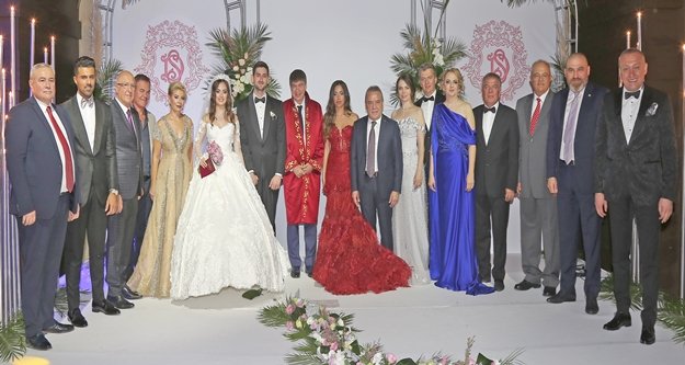 Antalya’yı buluşturan düğün