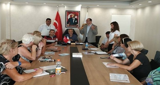 Başhekim Taşbaş'dan yabancılar meclisine ziyaret