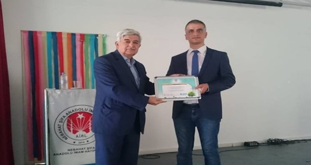 Dr. Savaş, "Helal ve sağlıklı beslenmenin sırları"nı anlattı