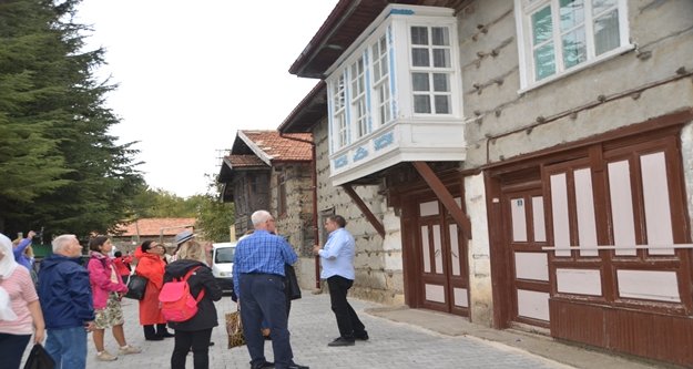 Düğmeli Evler turistlerin gözdesi oldu