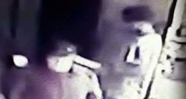 Hasta numarasıyla asansördeki hastanın parasını çaldı