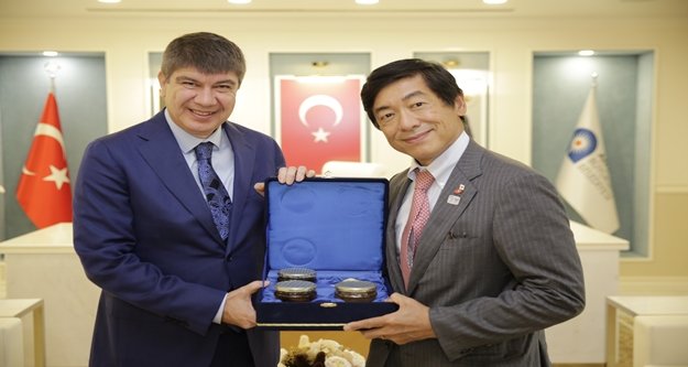 Japon Büyükelçisi festival için Antalya’ya geldi