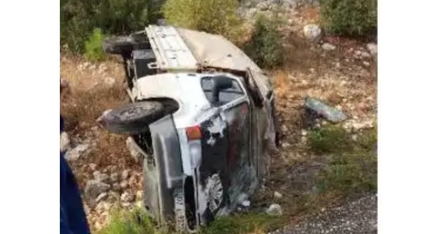 Kamyonet devrildi: 5 yaralı