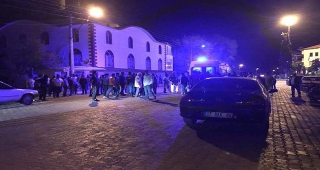 Kavgayı ayırmak isterken canından oldu