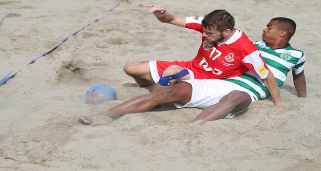 Kumda futbol heyecanı başladı