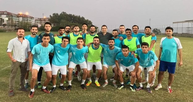 Mahmutlarspor'a antremanda süpriz ziyaret