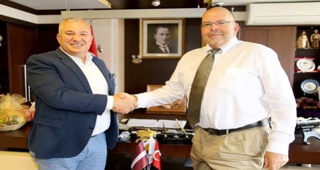 Şahin, Letonya Büyükelçisi'nden vize kolaylığı talebinde bulundu