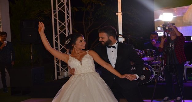 Tuğçe ve Onur'un en mutlu günü