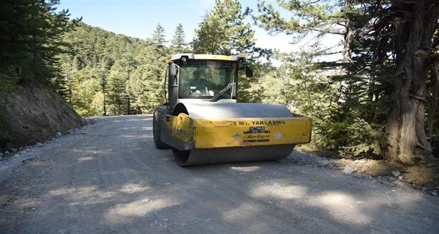 Yücel'in hizmetleri sınırları aştı