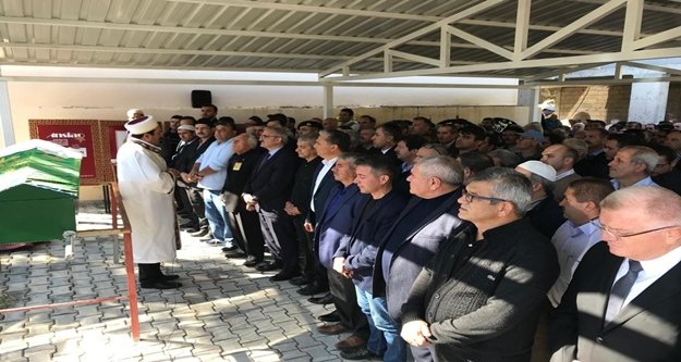 AGC Başkanı Yeni’nin annesi toprağa verildi