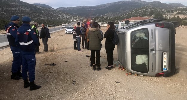 Akseki'de korkutan kaza: 4 kişi yaralandı
