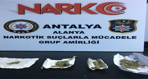 Alanya da uyuşturucuya iki gözaltı