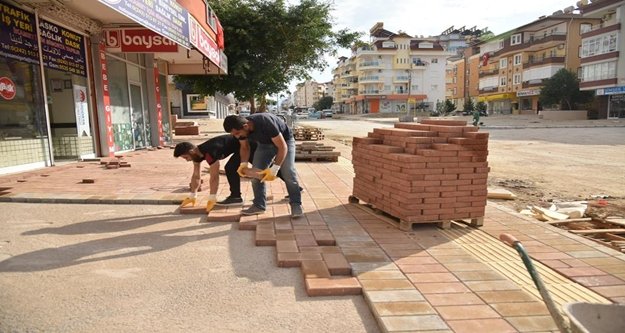 Alanya'nın en işlek caddeleri prestij caddelerine dönüşüyor