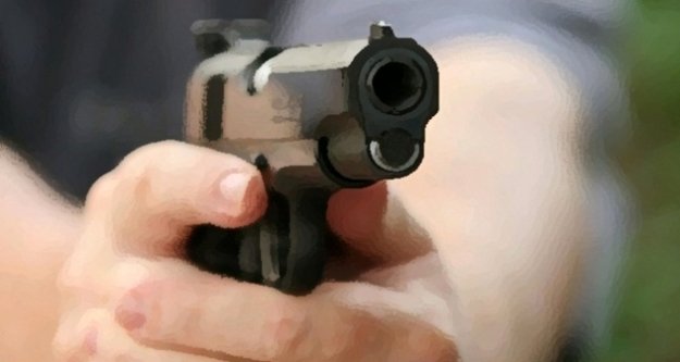 Antalya'da çatışma: 2 asker yaralandı, saldırgan öldürüldü