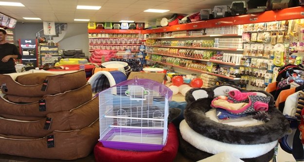 Hayvan satışı yapılmayan petshop üçüncü şubesini açtı