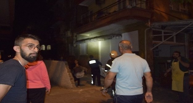 Kokoreççi dükkanında yangın çıktı