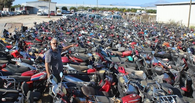 On binden fazla araç kaderine terk edildi