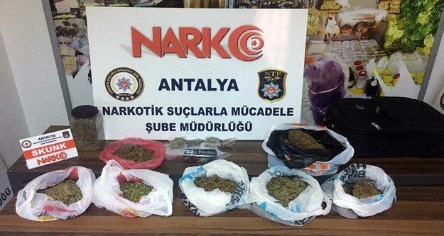 Polis uyuşturucuya geçit vermiyor