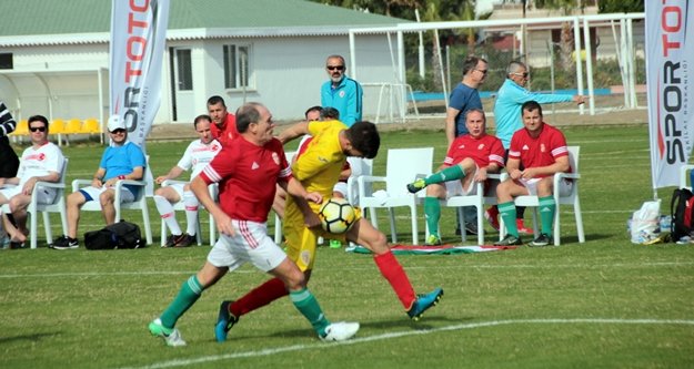 Şampiyon Romanya oldu