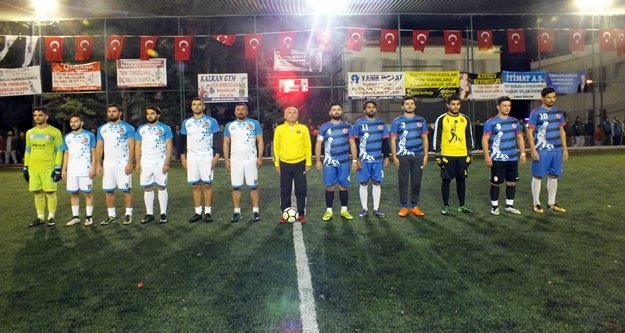 Turnuvanın şampiyonu Kaş Belediyespor