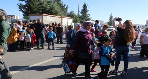 Velilerin yol kapatma eylemi