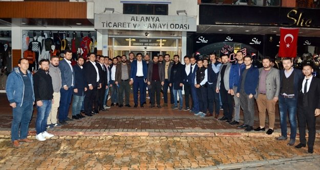 Ak Gençlik Alanya’nın sorunlarını Türel’e iletecek