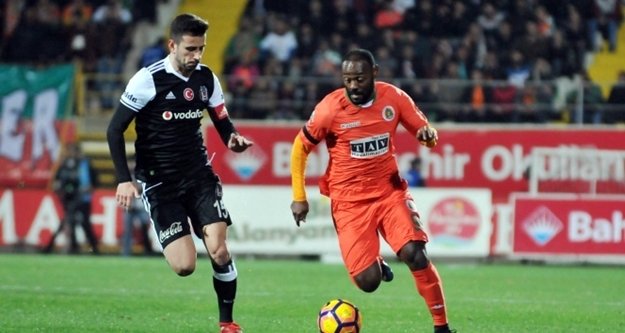 Alanyaspor- Beşiktaş maçının kadroları açıklandı