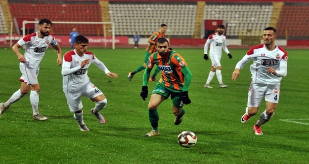Alanyaspor kupada tur atladı