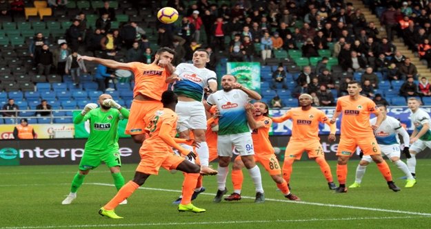 Alanyaspor Rize’yi elinden kaçırdı