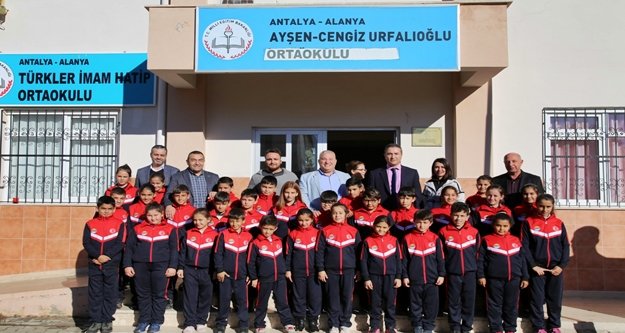 ALTSO Başkanı Şahin çocukları sevindirdi