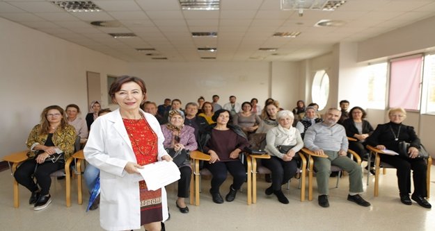 AÜ bel ağrısına karşı okul açtı