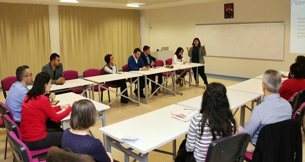 AÜ Engelli öğrenciler için toplandı