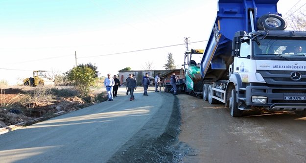 Büyükşehirden bir ilk : Beton asfalt dönemi başladı