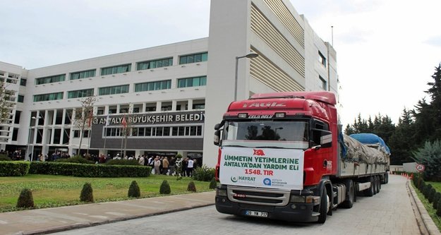 Büyükşehir’den Suriye’ye iki yardım tırı