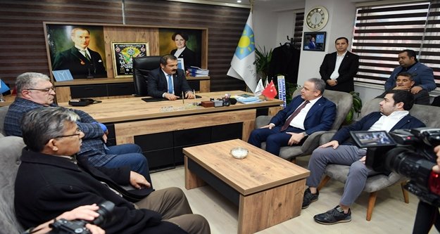 Büyükşehrin CHP adayı Böcek ziyaret turunda