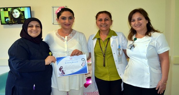 Gebe okulu öğrencisine erken doğum sürprizi