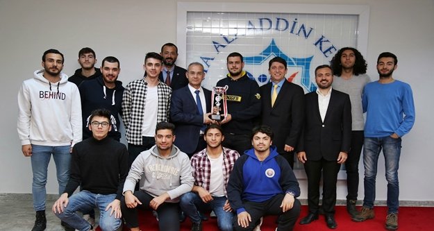 Grup birincisi ALKÜ oldu