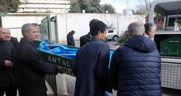 İntihar eden genç kızın cenazesi ailesine verildi