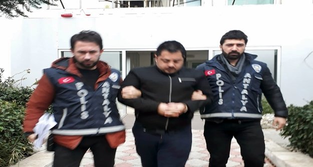 Kuyumcu hırsızı polisten kaçamadı