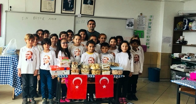 Öğrencilerden askere duygulandıran destek