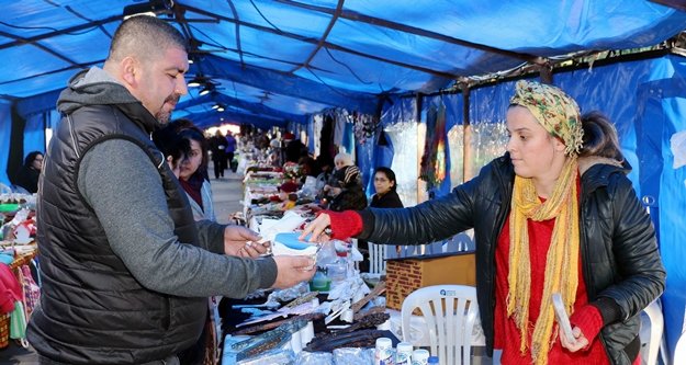 Üretici kadınların yeni yıl şenliği