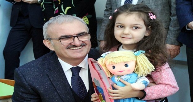 452 bin öğrencinin karne heyecanı