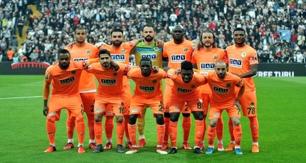 Alanyaspor İstanbul'da tur peşinde