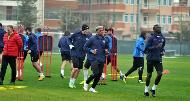 Alanyaspor kupada iddialı