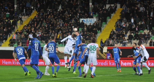 Alanyaspor turu İstanbul'a bıraktı