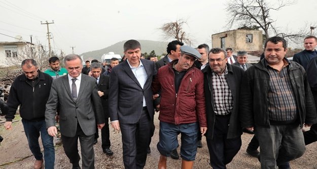 Başkan Türel afetzedelerle buluştu