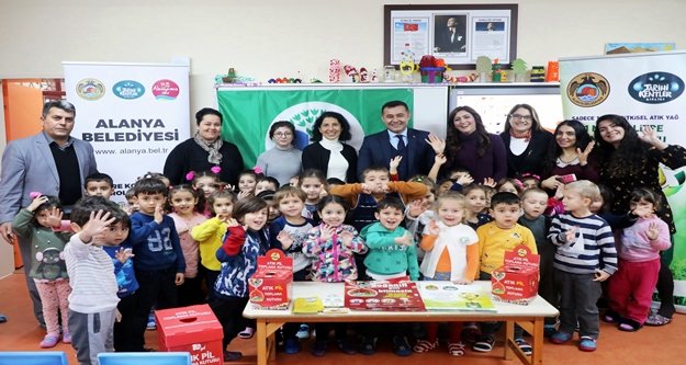 Başkan Yücel Alanya’nın en küçük çevreci okulundaydı