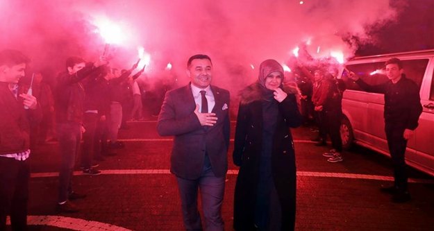 Başkan Yücel’e baba ocağında sevgi seli