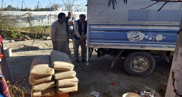 Belediye afetzedelerin yaralarını sarıyor